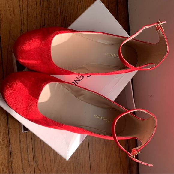 BCBG Red Women’s Flats with Ankle strap - Picture 2 of 3
